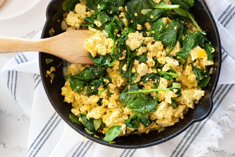 Spinach Tofu Scramble